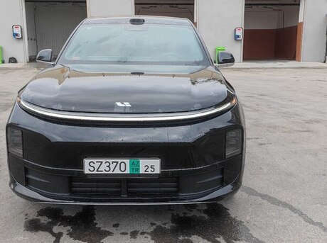 Li Auto L6