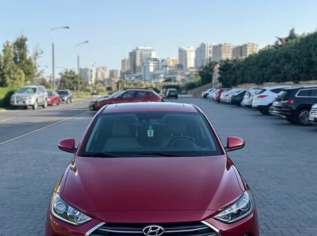 Hyundai Elantra 2018