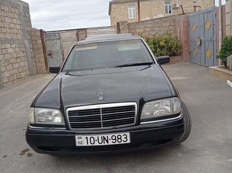 Mercedes 220 E 1993