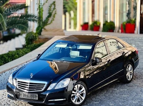 Mercedes E 220