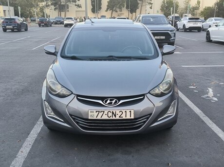Hyundai Elantra 2012