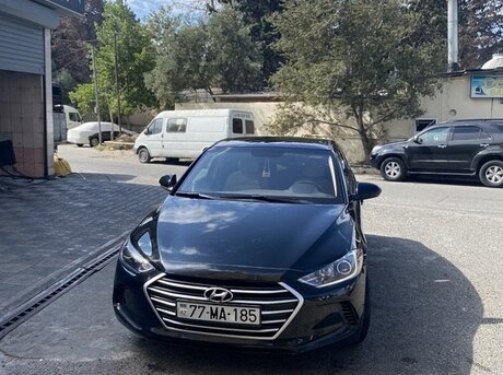Hyundai Elantra 2018