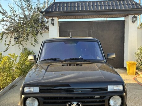 LADA (VAZ) Niva 2022