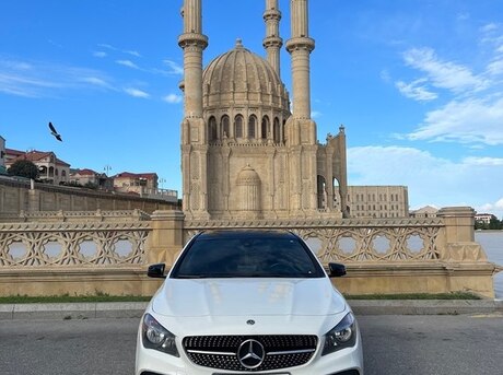 Mercedes CLA 250