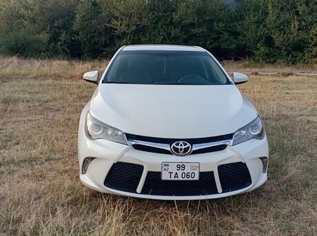 Toyota Camry 2016