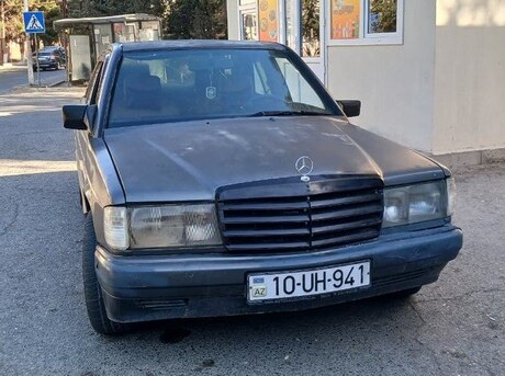 Mercedes 190 1990