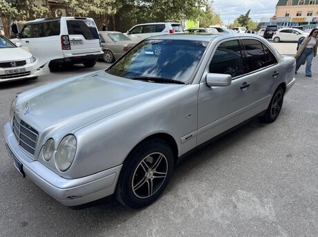 Mercedes E 230 1996