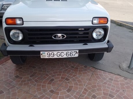 LADA (VAZ) Niva 2013