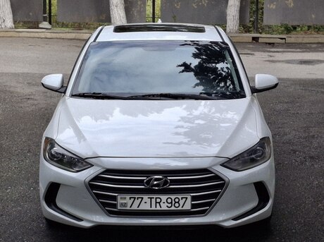 Hyundai Elantra 2018
