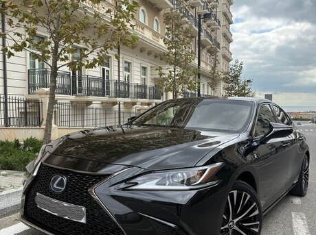 Lexus ES 300h 2022