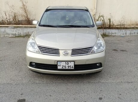 Nissan Tiida 2007