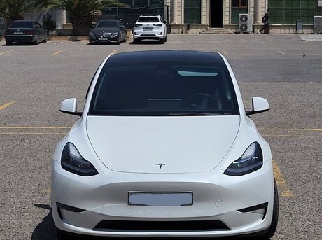 Tesla Model Y 2022