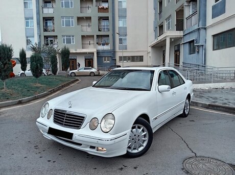 Mercedes E 240 2000