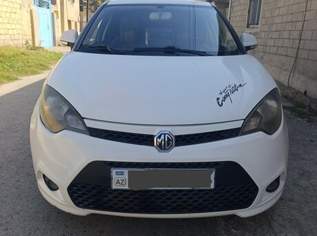 MG 3 2012