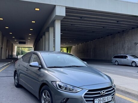 Hyundai Avante 2015