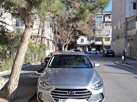 Hyundai Elantra 2017