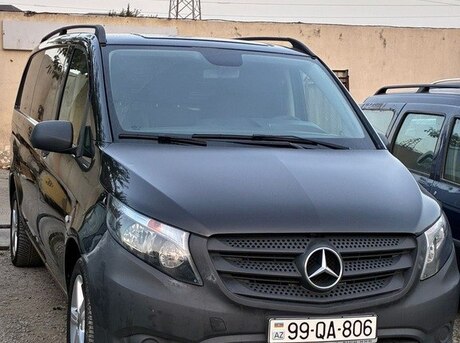 Mercedes  2017