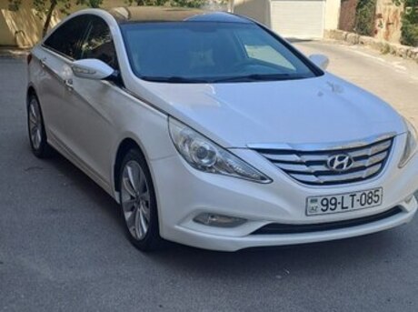Hyundai Sonata 2010