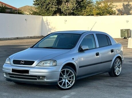 Opel Astra 2000