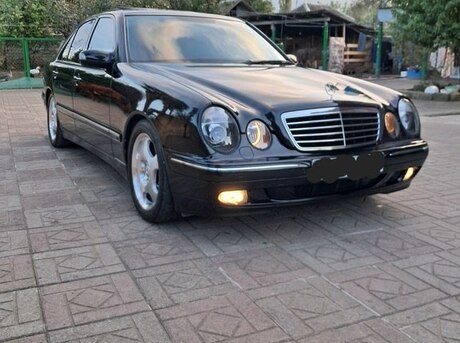 Mercedes E 280
