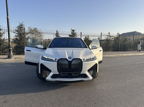 BMW iX