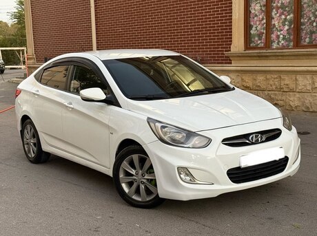 Hyundai Accent 2011