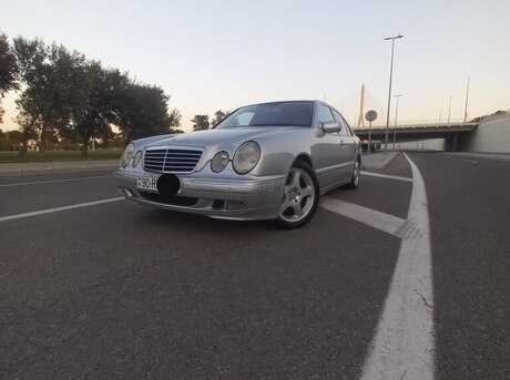 Mercedes E 320 2000