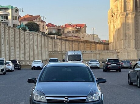 Opel Astra 2006