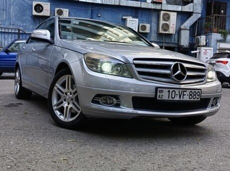 Mercedes C 200