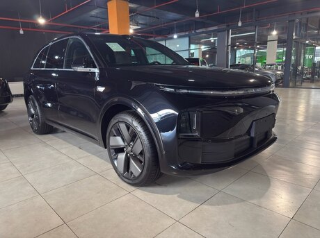 Li Auto L6