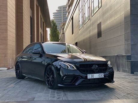 Mercedes E 300