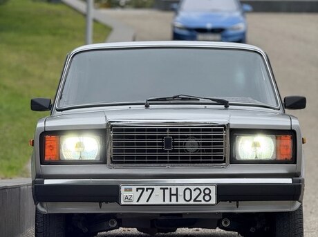 LADA (VAZ) 2107 2010