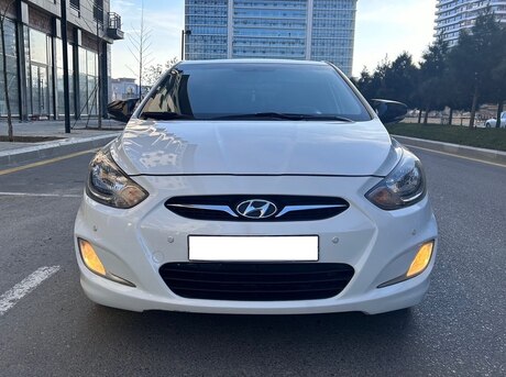 Hyundai Accent 2011