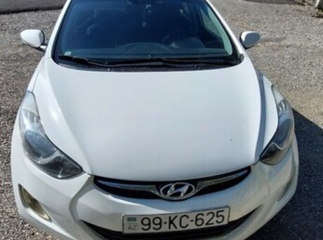 Hyundai Elantra 2011