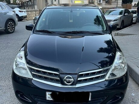 Nissan Tiida 2011