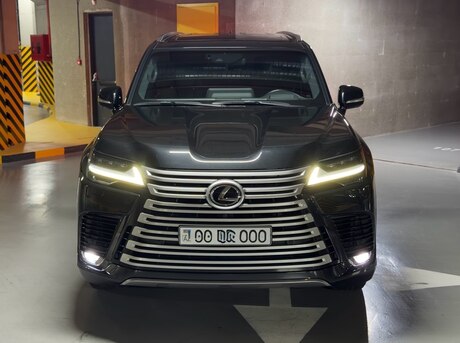 Lexus LX 600
