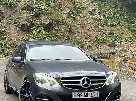 Mercedes E 220