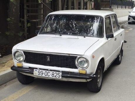 LADA (VAZ) 21011