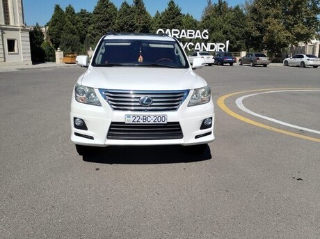 Lexus LX 570 2011
