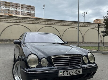 Mercedes E 270 2000