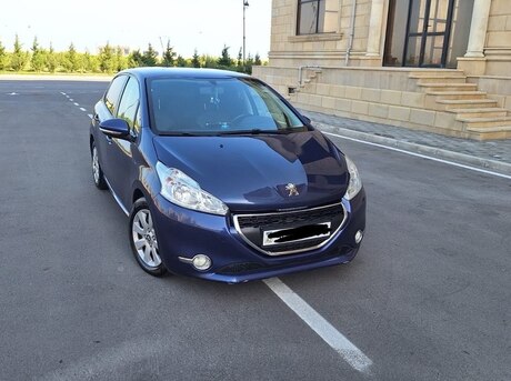 Peugeot 208 2013