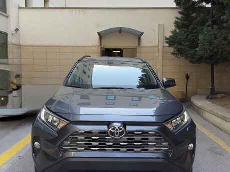 Toyota RAV4 2021