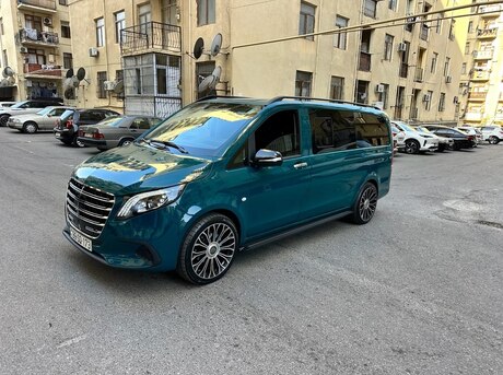 Mercedes  2016