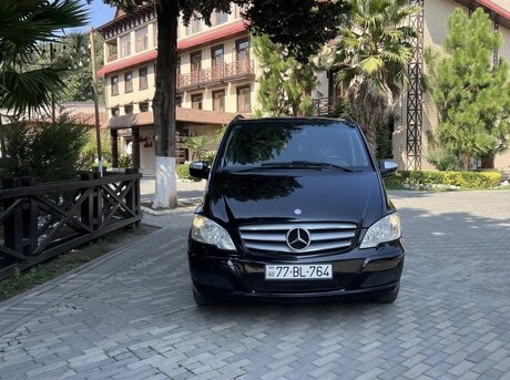 Mercedes Viano 2013
