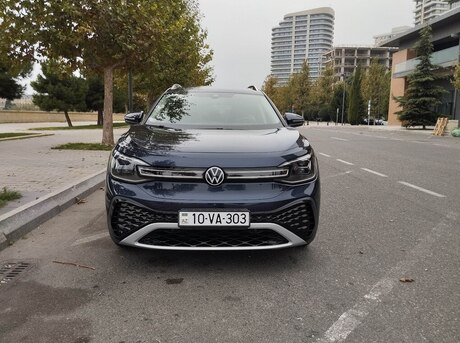 Volkswagen ID.6 Crozz