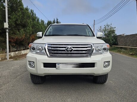 Toyota Land Cruiser 2013