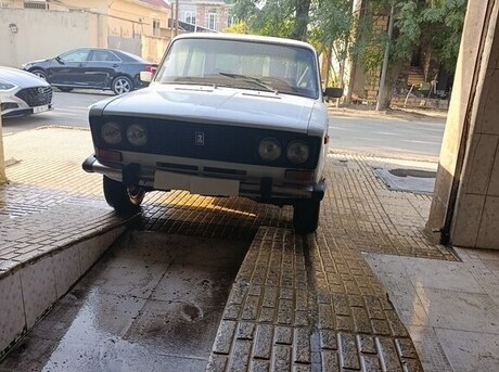 LADA (VAZ) 2106