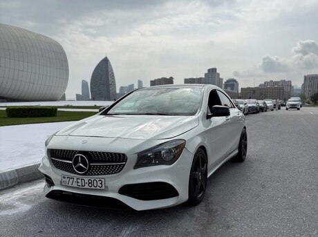 Mercedes CLA 250 4MATIC 2015