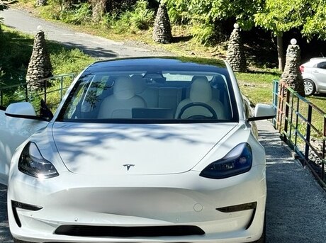 Tesla Model 3 2023