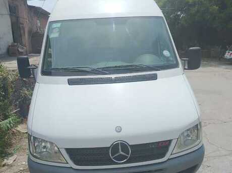 Mercedes Sprinter 413
